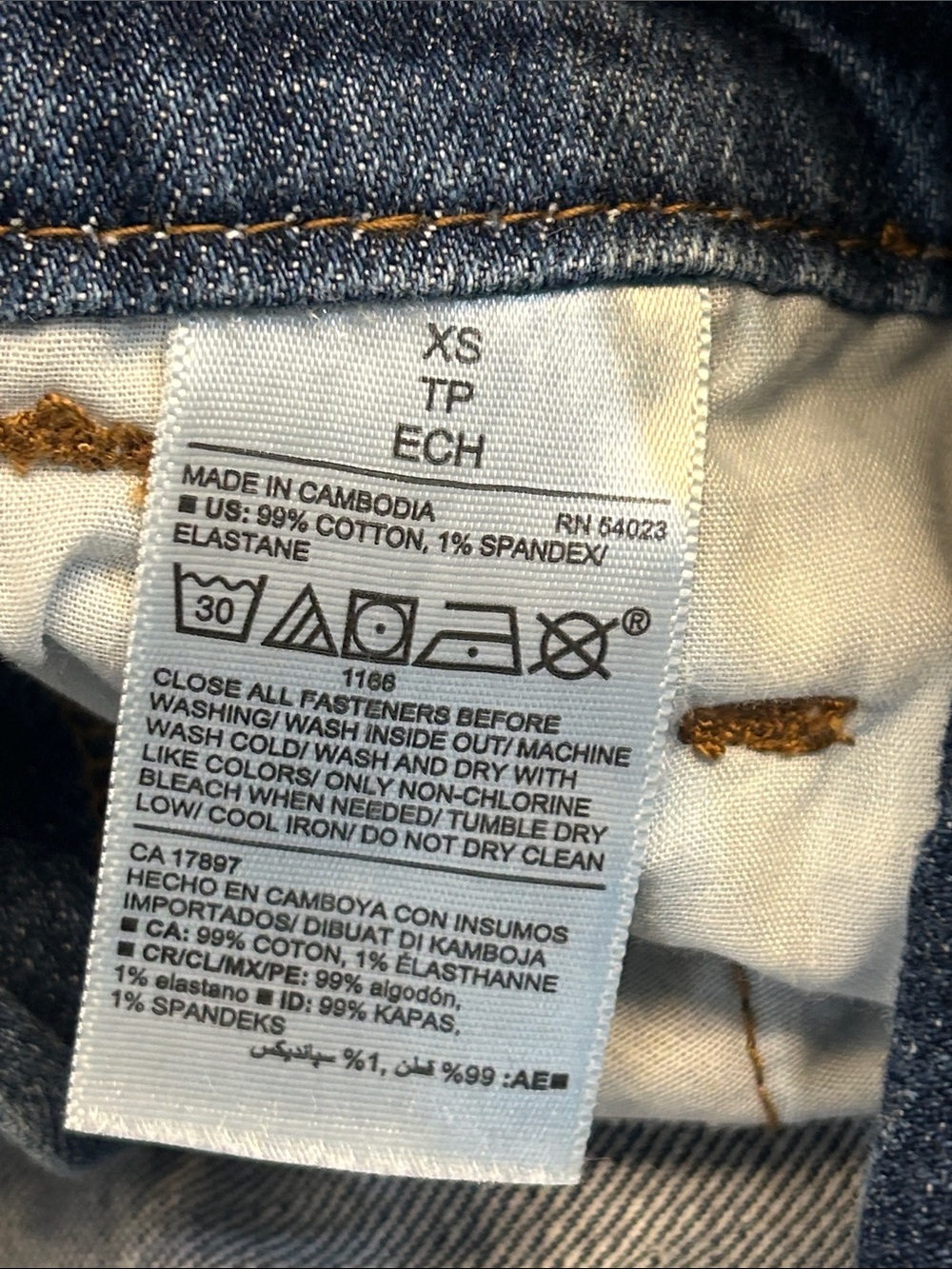 Old Navy Embroidered Denim Shorts Overalls Women XS - Picture 7 of 9